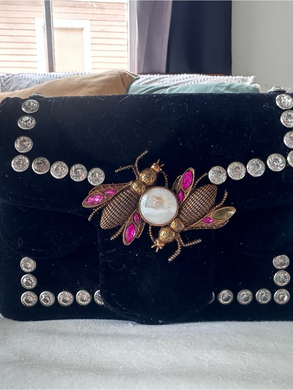 Elegant Black Velvet Bee-Embellished Shoulder Bag